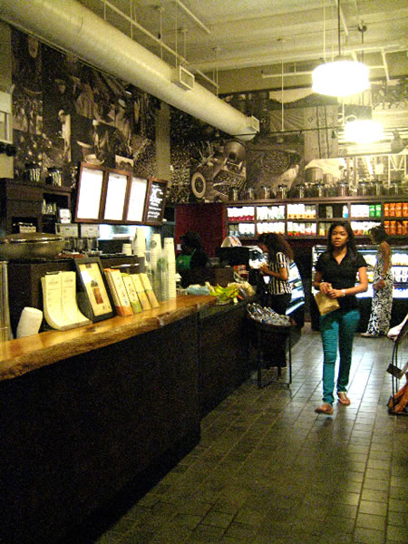 Starbucks go(es) home! Retail design strategies at Starbucks, and who's doing it?