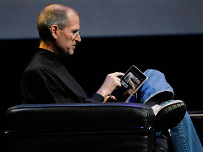 Steve Jobs | Steve Ballmer: Devices to be Proud: presentation and leadership.
