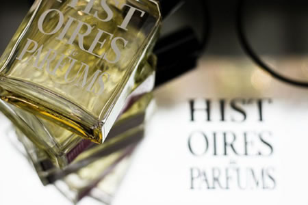 What story, hi:story? HISTOIRES DE PARFUMS