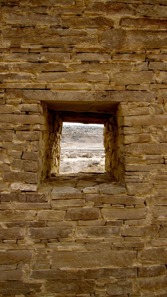 THE ARCHITECTURE OF PERFUME -- THE PORTAL FROM ONE PLACE TO AN OTHER.