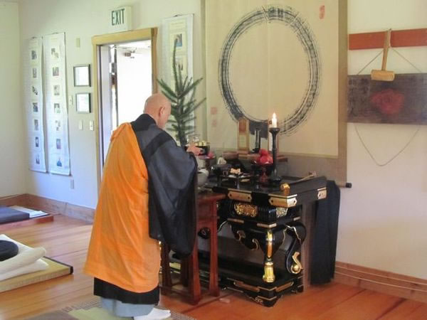 LISTENING TO A ZEN MASTER: ROSHI HARADA SHODO