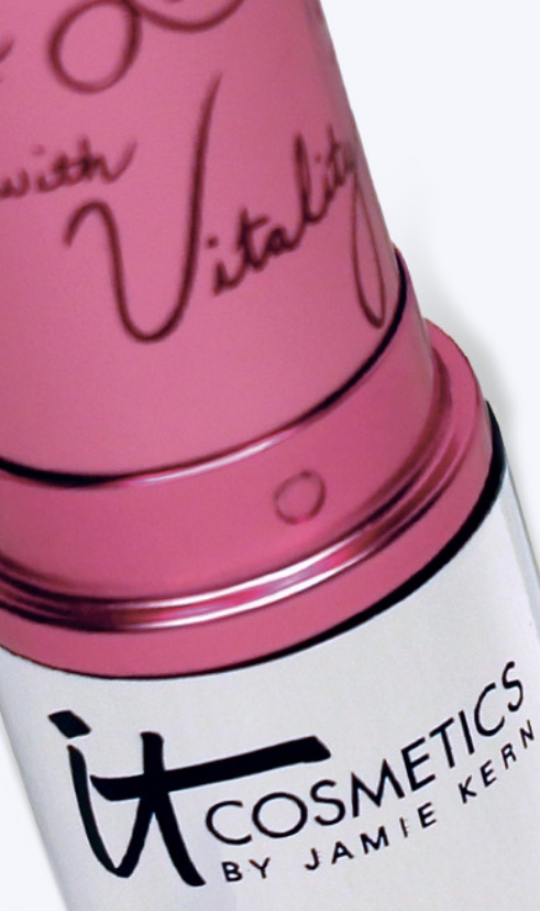 it-cosmetics-lipstick-closeup