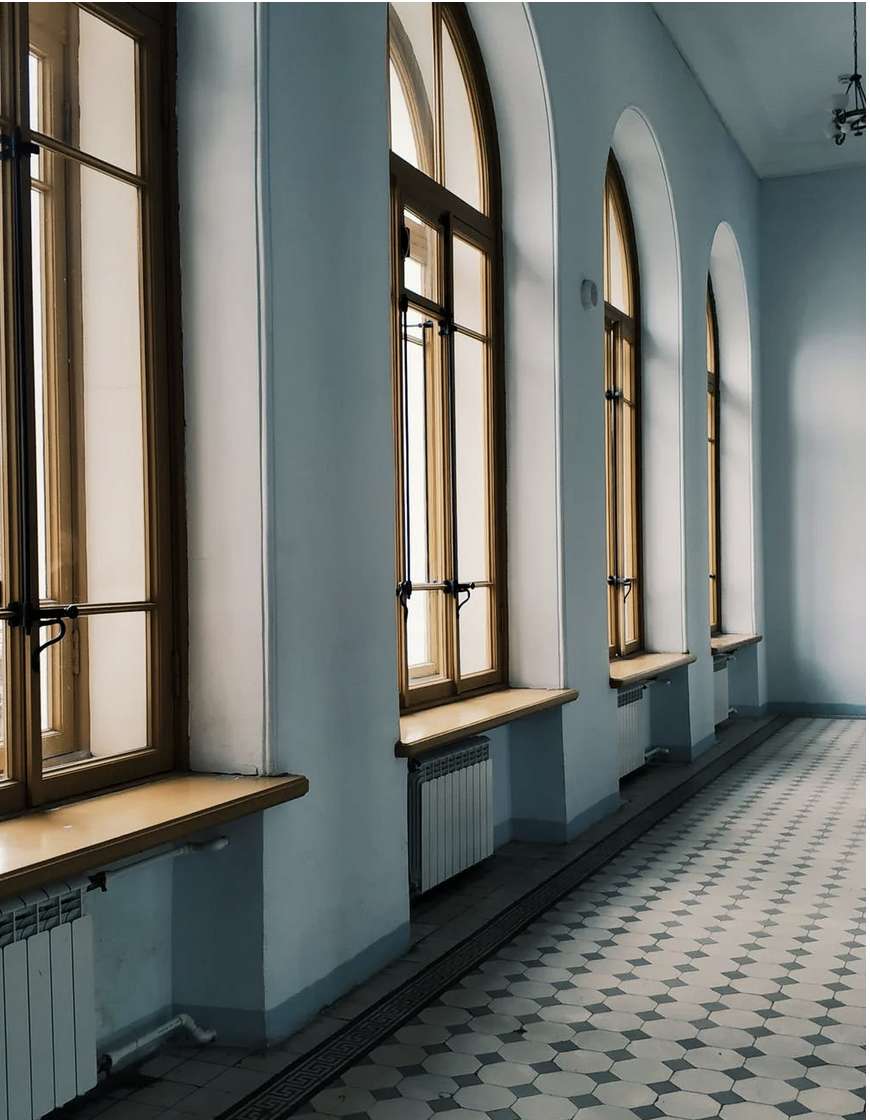 julie-campbell-floor-left