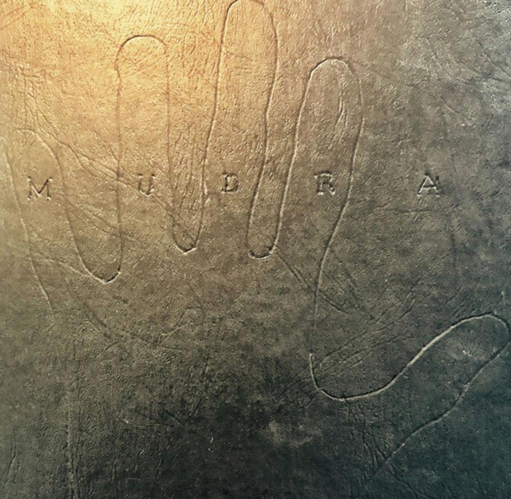 Listening to the hand | Seeing stories in Brands, Design and Gesture